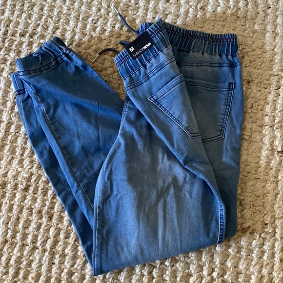 Fashion Nova joggers - Picture 2 of 2